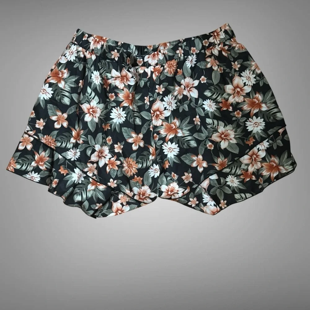 EMERY ROSE SATIN SHORTS SIZE 2X - Picture 2 of 7